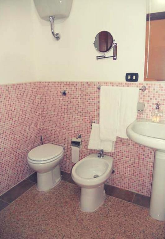 ZO. NE. Baroque B&B Lecce Exterior foto