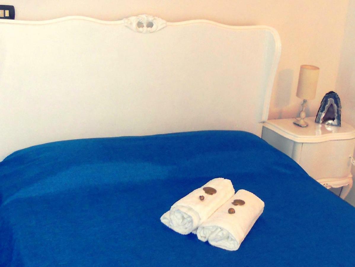 ZO. NE. Baroque B&B Lecce Exterior foto