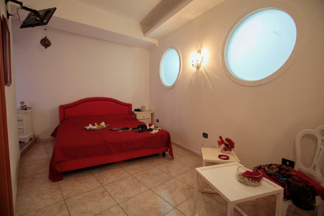 ZO. NE. Baroque B&B Lecce Exterior foto